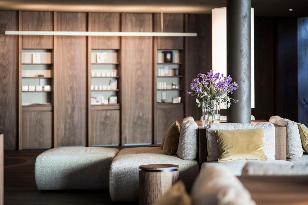 อัดเลอร์ สปา รีสอร์ต โดโลมิติ Hotel โอติเซ ภายนอก รูปภาพ
