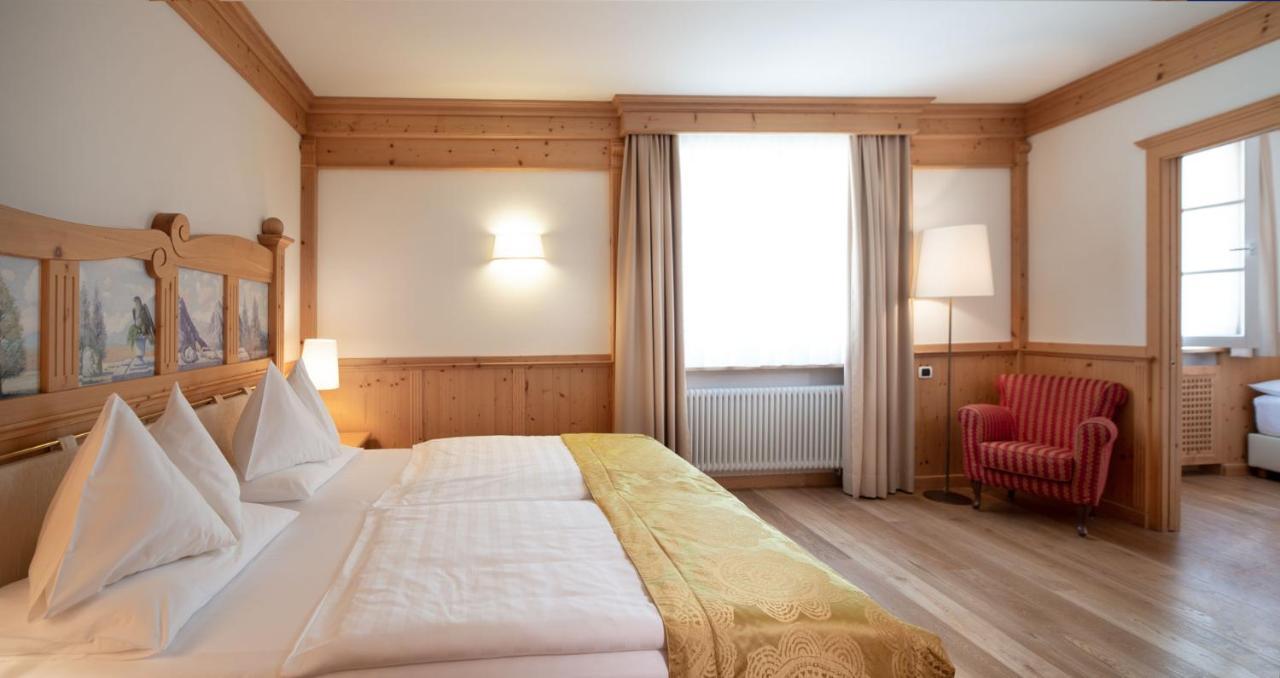 อัดเลอร์ สปา รีสอร์ต โดโลมิติ Hotel โอติเซ ภายนอก รูปภาพ